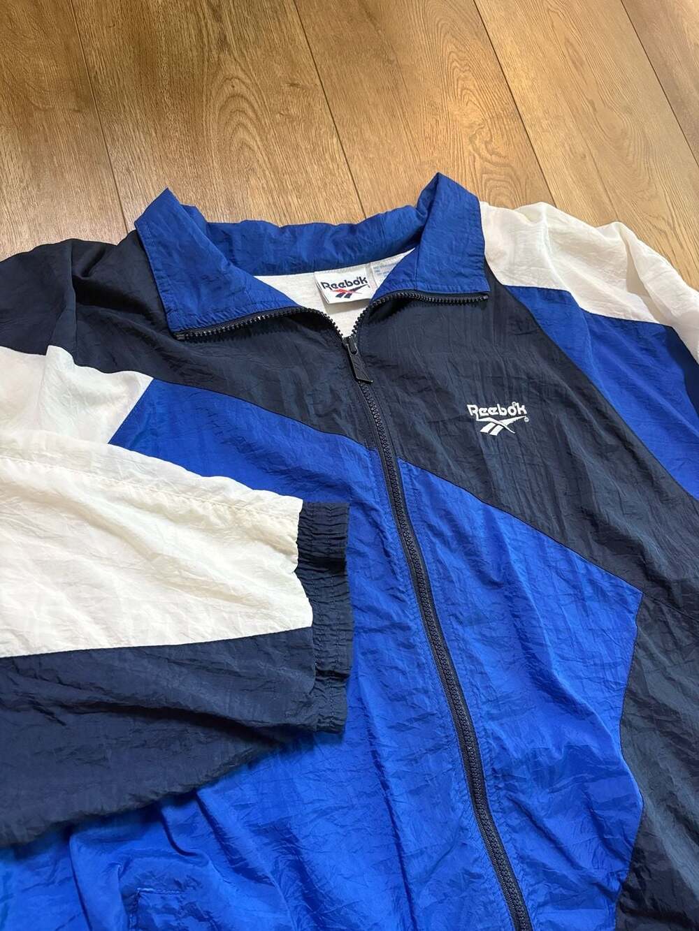 Reebok Vintage Windbreaker Jacket Blue White Navy 434